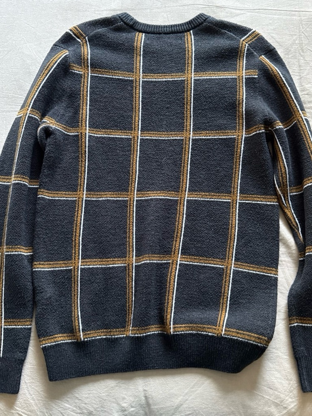 Source Unknown Men's Black Crewneck Sweater with Tan and White Windowpane